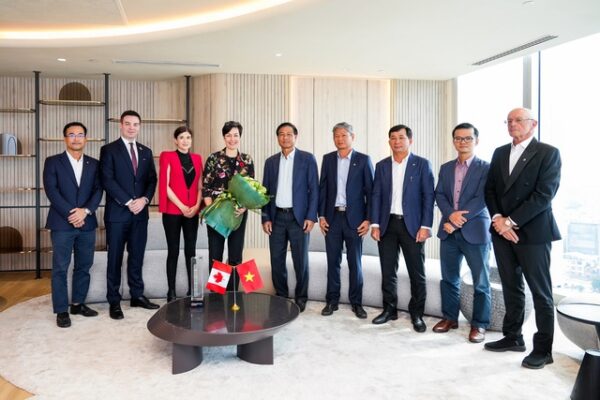 công ty xuất khẩu mặt dựng cho dự án The One Toronto